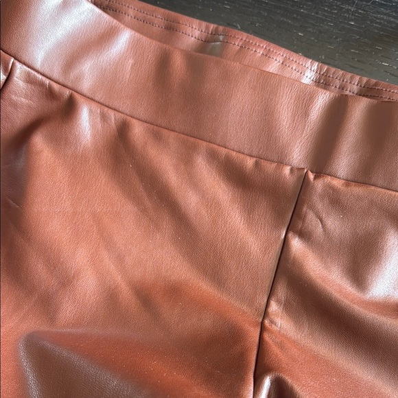 Z LOFT Women’s Medium Brown Skinny Pants with Sleek Fit - Picture 5 of 6